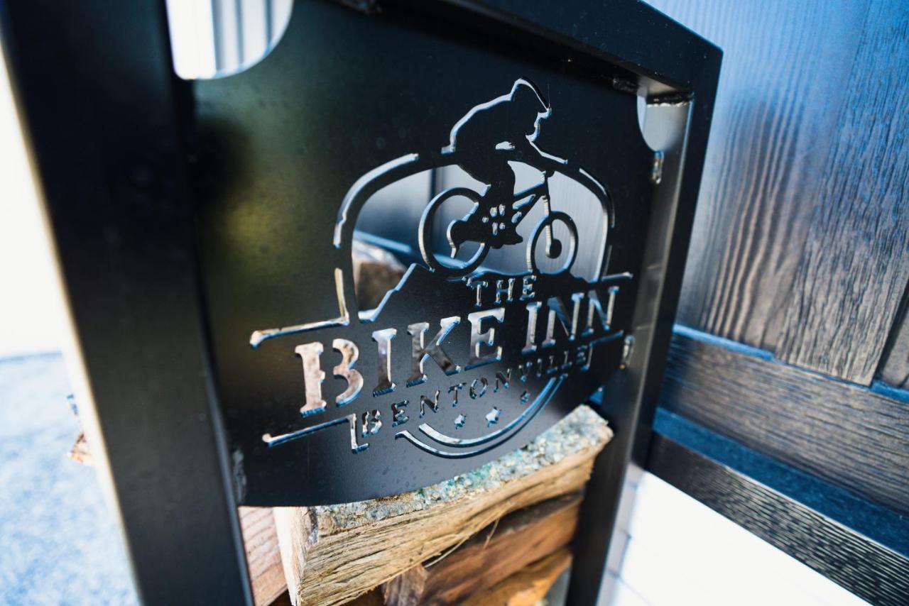 The Bike Inn Bentonville Bagian luar foto